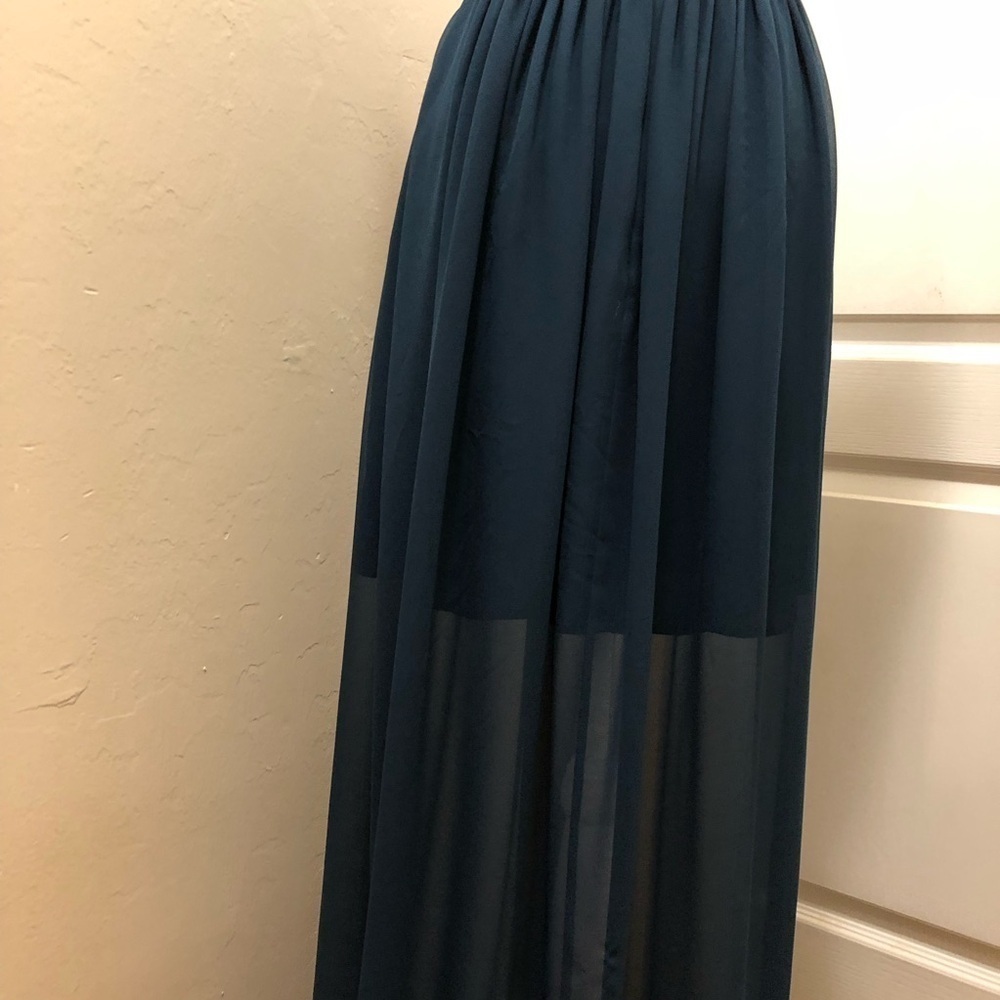 Elegant Black and Green Sleeveless Dress BCBG Maxi/Long Lace Sheer - Picture 6 of 12